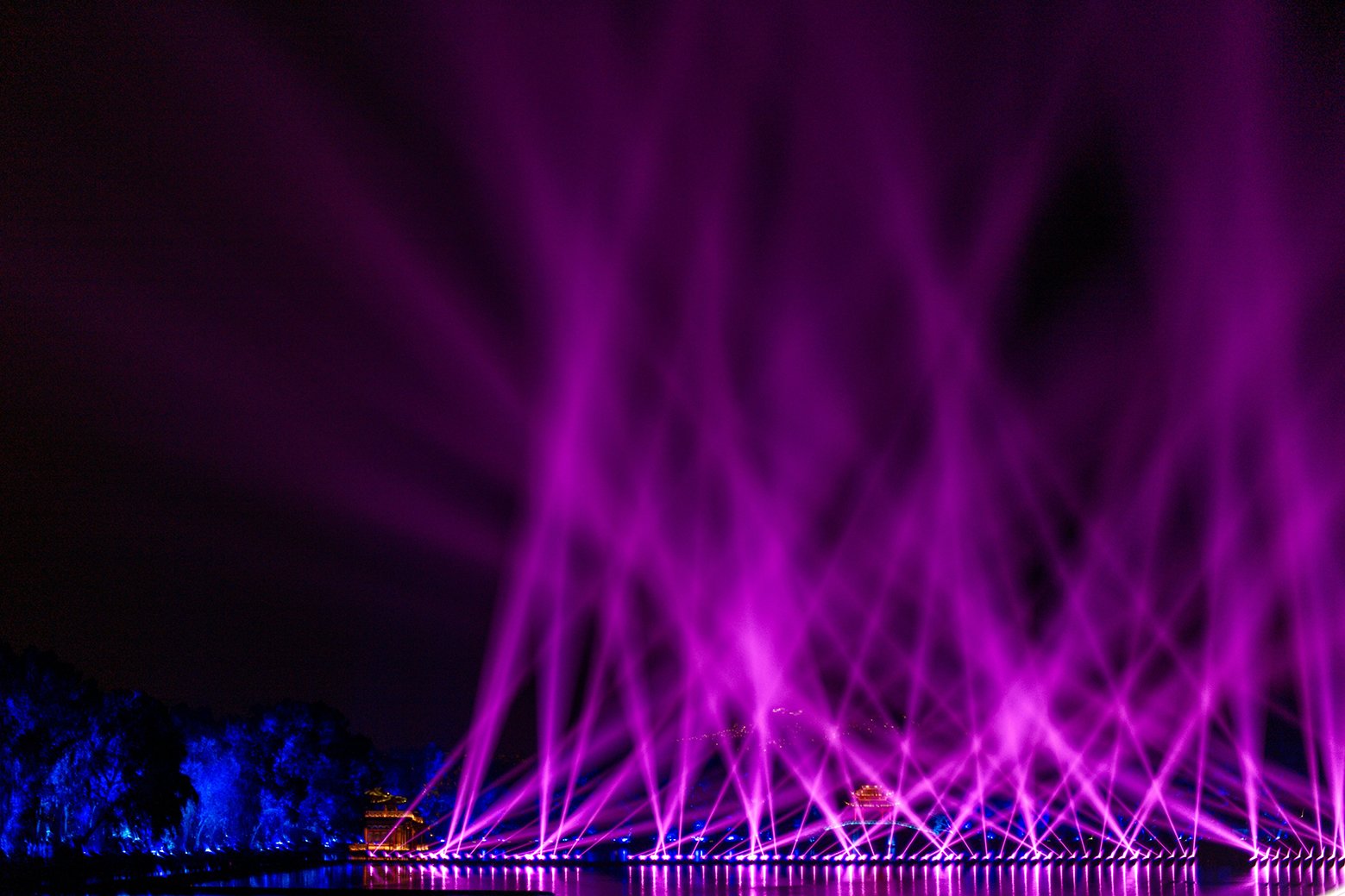 light-show-westlake-hangzhou